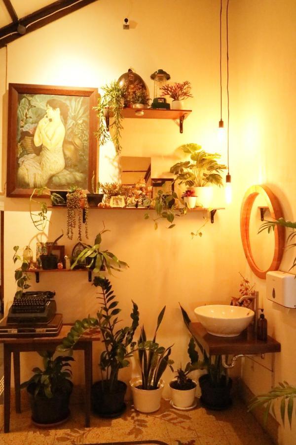 Semeru Hostel Malang (Adults Only) Exterior photo
