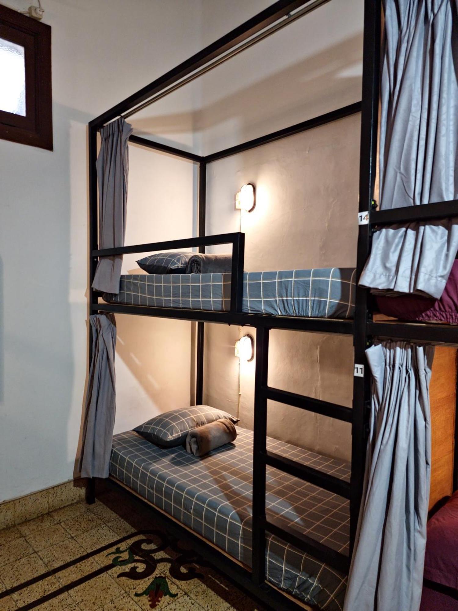 Semeru Hostel Malang (Adults Only) Exterior photo